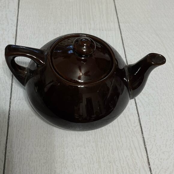 Vintage Deep Brown Personal Sized Teapot - Picture 1 of 10
